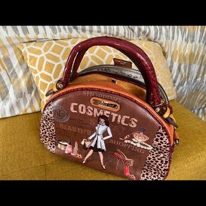 Rare Nicole lee bag, use 2 times only, bought it in Uk.